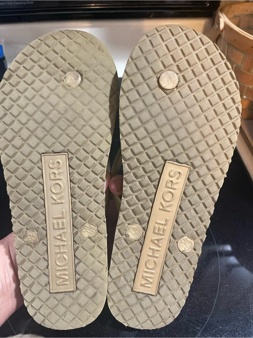 Michael Kors Logo Print Flip Flop Sandals Preloved Womens Size 5/6